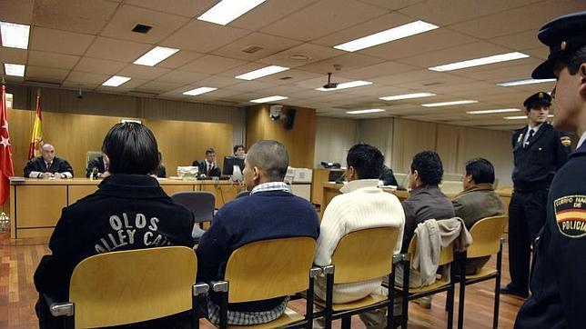 Detenidos en Madrid 15 miembros de los Ñetas y Dominican Don´t Play