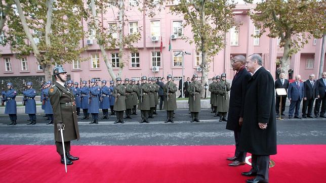 Erdogan maldice y condena una serie de televisión sobre Solimán el Magnífico