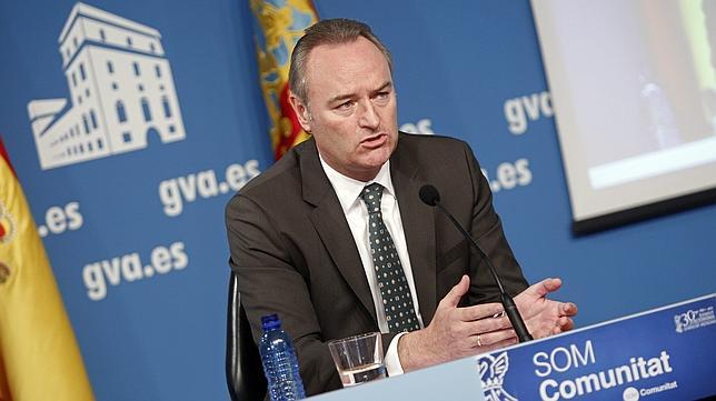 Fabra reduce a ocho las consellerias en su primera gran crisis de gobierno