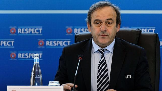 Platini: «El TAS nos obliga a admitir a Gibraltar»