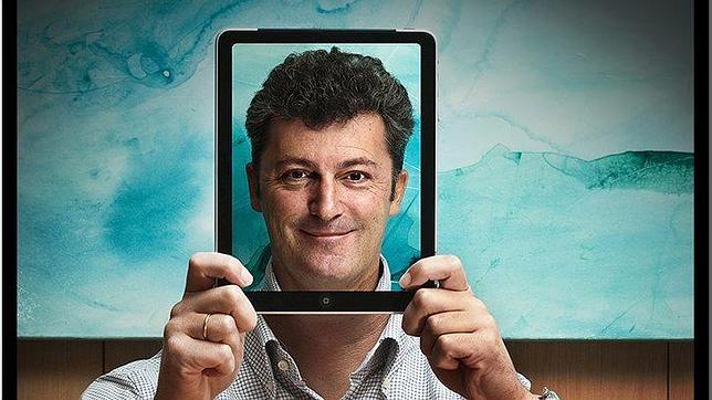 El juez imputa al exdiputado Santiago Cervera y le pide sus ordenadores y móviles