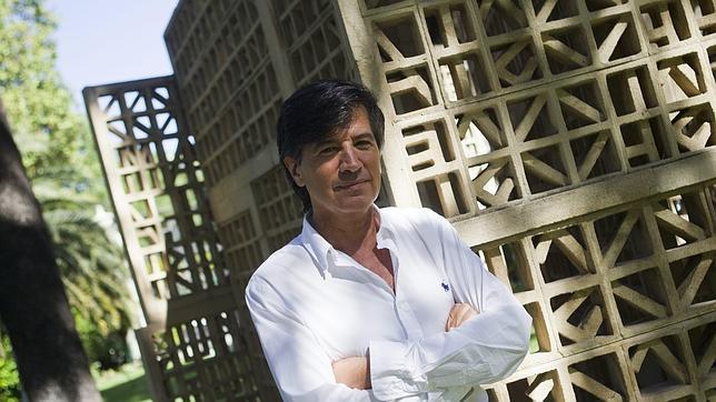Carlos López-Otín: «Cada nuevo gen nos muestra una debilidad del cáncer»