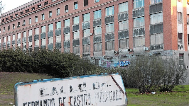 «Nadie piensa en que el primer deber de la universidad es enseñar bien»