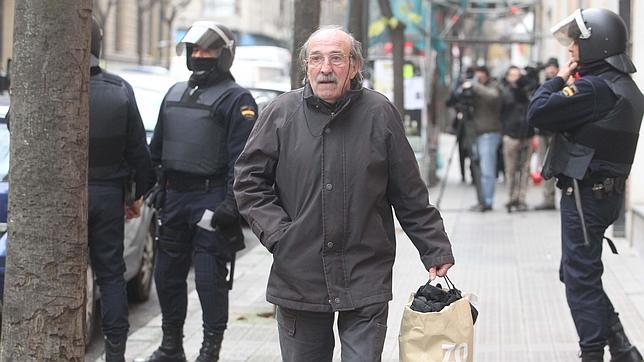De proscrito a héroe