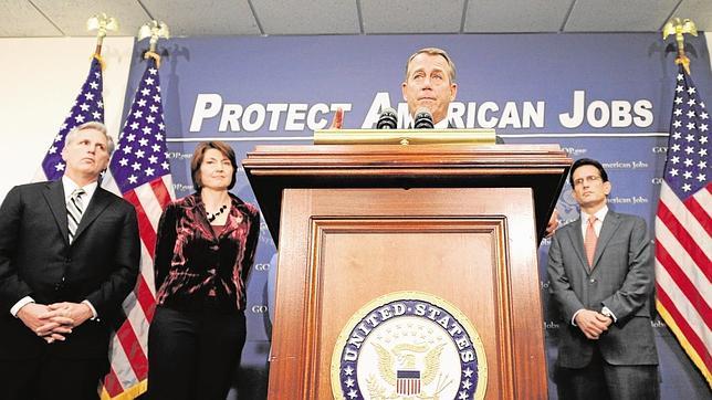 La tragedia de Newtown acelera la negociación para evitar el «abismo fiscal»