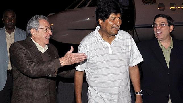 «¡Basta ya de mentiras!», exige en Twitter una de las hijas de Hugo Chávez