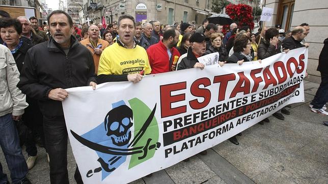 Un grupo de afectados por preferentes inicia una huelga de hambre en Ferrol