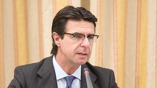 Soria sobre las ventas de coches en 2012: "Un año desastroso"