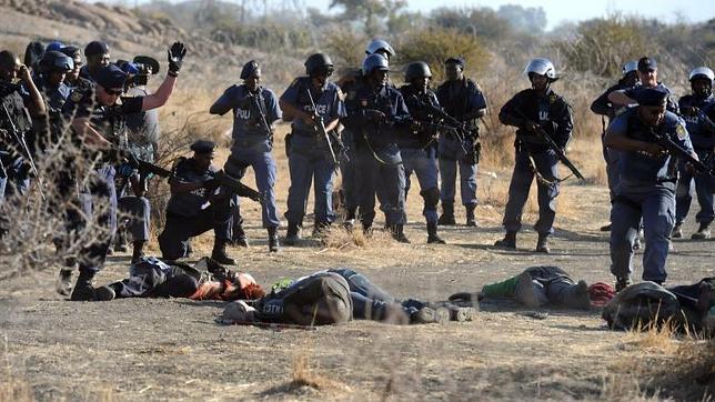 Sudáfrica resucita las prácticas de la Policía del apartheid