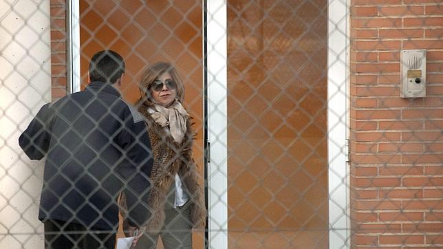 Ángel Carromero estudia con su abogad0 los pasos para lograr salir de prisión