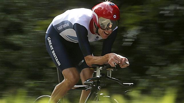 Sir Wiggins, rumbo al Giro