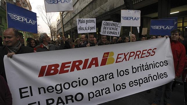 Iberia y los pilotos llegan a un acuerdo para negociar el plan de ...