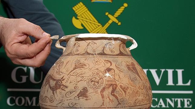 Así bebían los alicantinos en el siglo II antes de Cristo