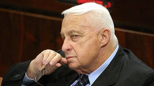 Ariel Sharón cumple su séptimo año en coma