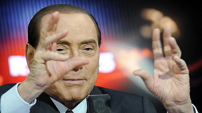 Berlusconi cede a las exigencias de la Liga Norte y no será candidato a primer ministro