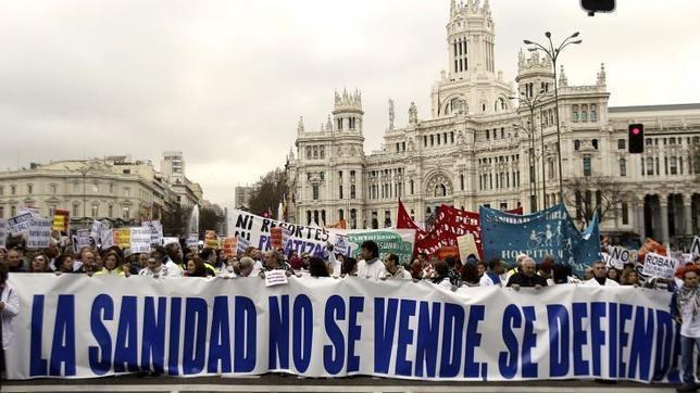 Enésima protesta contra la externalización de hospitales y centros de salud