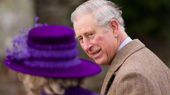 Miedo de los anglicanos y del Príncipe Carlos a la reforma del trono británico