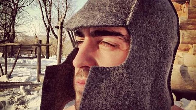 Fernando Alonso visita Rusia, la tierra natal de Dasha Kapustina