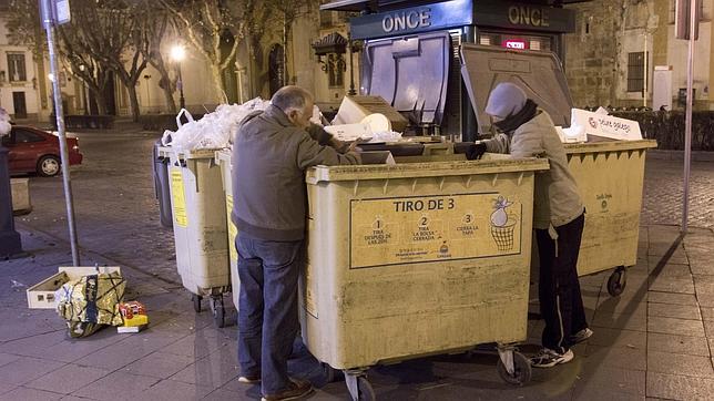 La mitad de los alimentos van a la basura