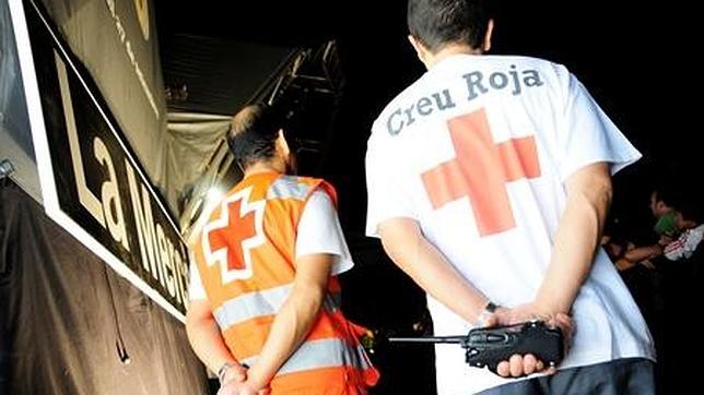 Cruz Roja capta fondos en internet para pagar becas de comedor a niños catalanes