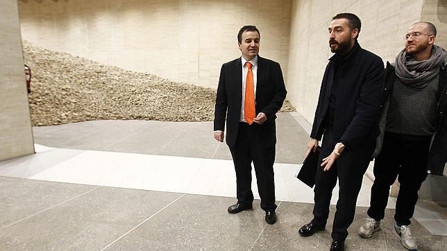 El Musac se «autodestruye» con ayuda de Almarcegui