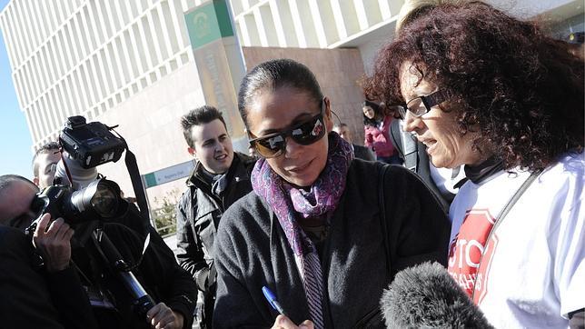 Isabel Pantoja y Julián Muñoz, «unidos» contra los desahucios