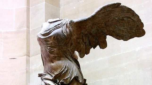 El Louvre pide donaciones individuales para restaurar la Victoria de Samotracia