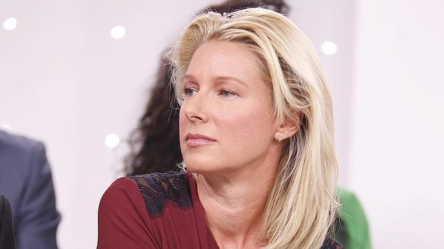 Anne Igartiburu adopta a su segunda hija