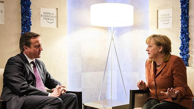 Cameron remonta cinco puntos tras prometer un referéndum sobre la UE