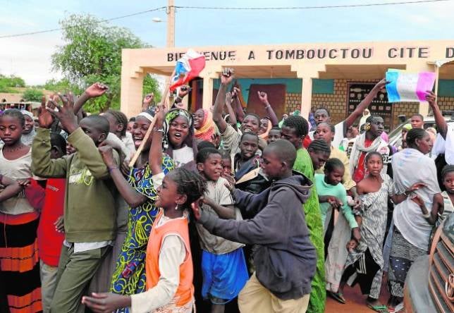 Tombuctú festeja el finde la pesadilla islamista