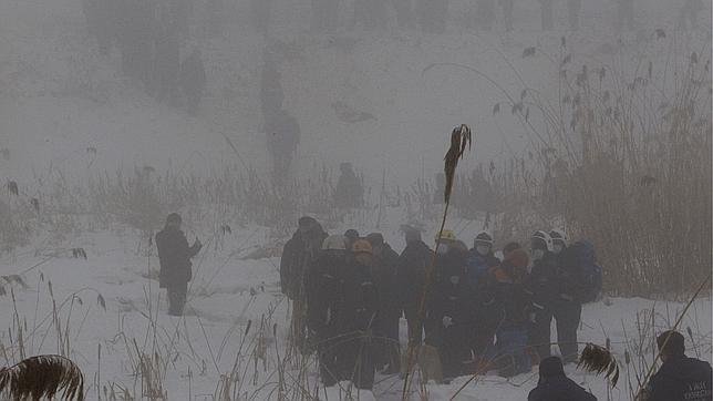Al menos 21 muertos en el accidente de un avión comercial en Kazajistán