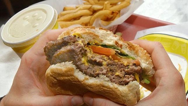 Encuentran carne de caballo en dos marcas españolas de hamburguesas