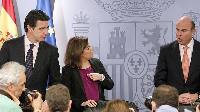 Industria contará con un crédito de 2.200 millones para paliar el déficit de tarifa