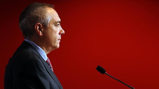 Navarro cierra en falso la crisis del PSC y llama a "pasar página"