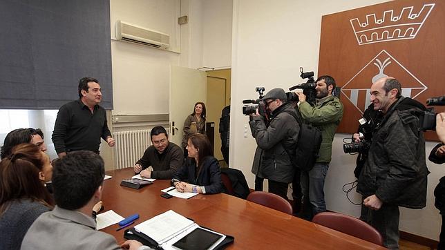 Bustos vuelve al Ayuntamiento de Sabadell «con la conciencia tranquila»