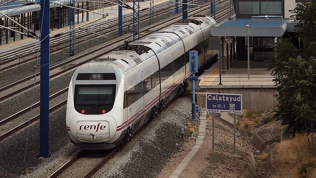 El AVE es desde hoy un 11% más barato y el descuento extra puede llegar hasta el 70%