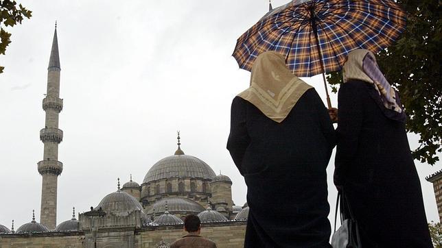 «Iba a violarme otra vez, así que le maté»