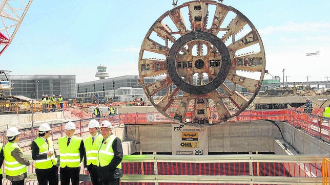 Retrasan hasta 2016 el enlace del Metro con el Aeropuerto de Barcelona
