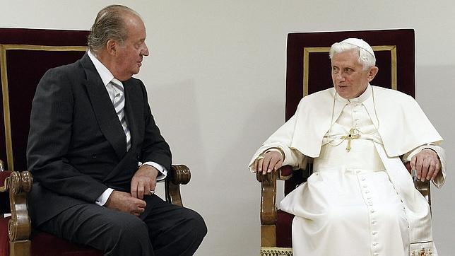 El Rey reconoce la entrega y la labor del Papa y su «especial relación con España»
