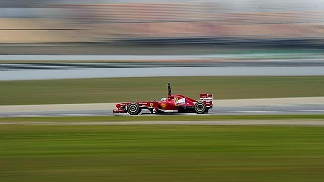 Alonso manda en Montmeló
