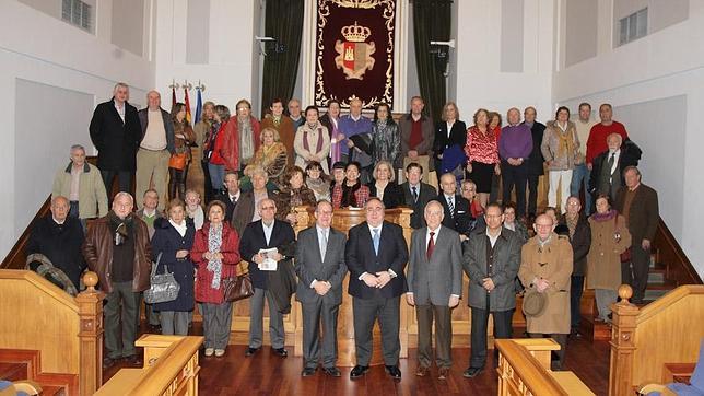 Tirado mantiene un encuentro con la Sociedad Arte de Toledo