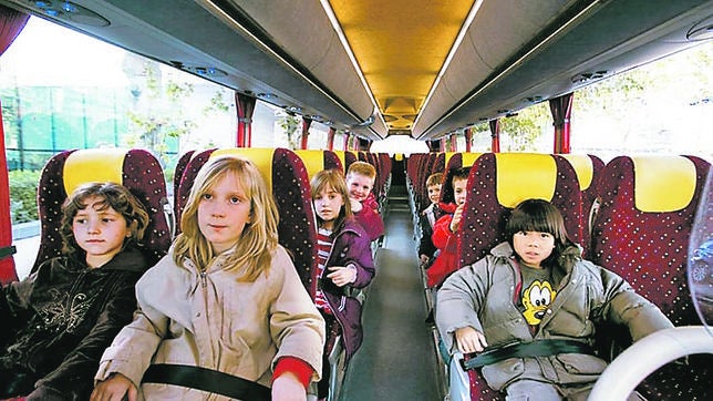 Solo un 38 % de los autobuses escolares dispone de cinturones de seguridad