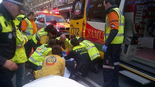 Una mujer, muy grave tras ser arrollada por un vehículo en Bravo Murillo