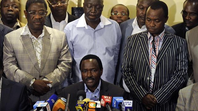 La candidatura del primer ministro de Kenia denuncia que los votos han sido «manipulados»