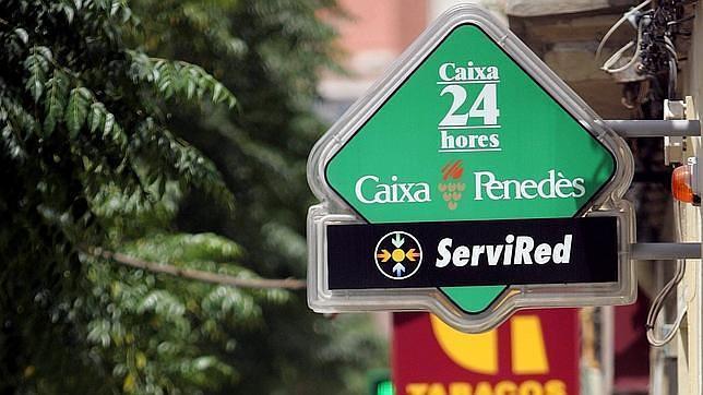 Pedraz pide que se juzgue a exdirectivos de Caixa Penedès por apropiación indebida