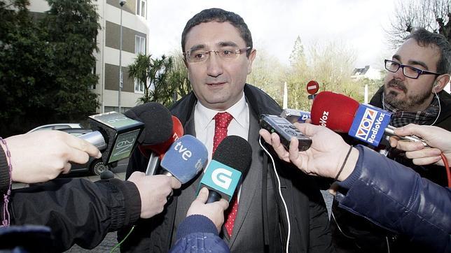 De Lara mantiene la imputación en la «Pokemon» del alcalde de O Carballiño