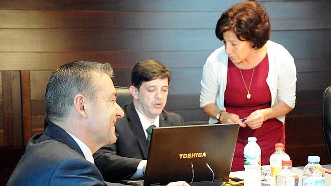 Canarias formaliza el rescate al Estado