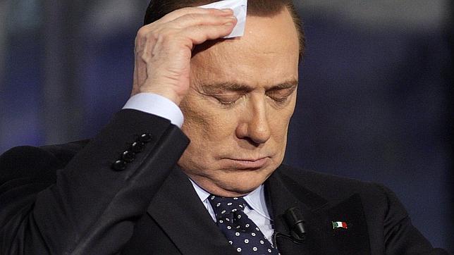 Berlusconi sigue ingresado en pleno «caso Ruby»