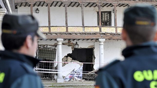 Un detenido y un imputado por el derrumbe de fachada de la plaza