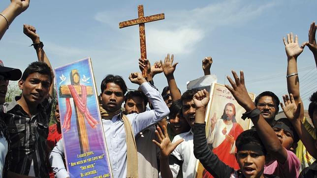 Las escuelas cristianas de Pakistán cierran en protesta por los ataques en Lahore